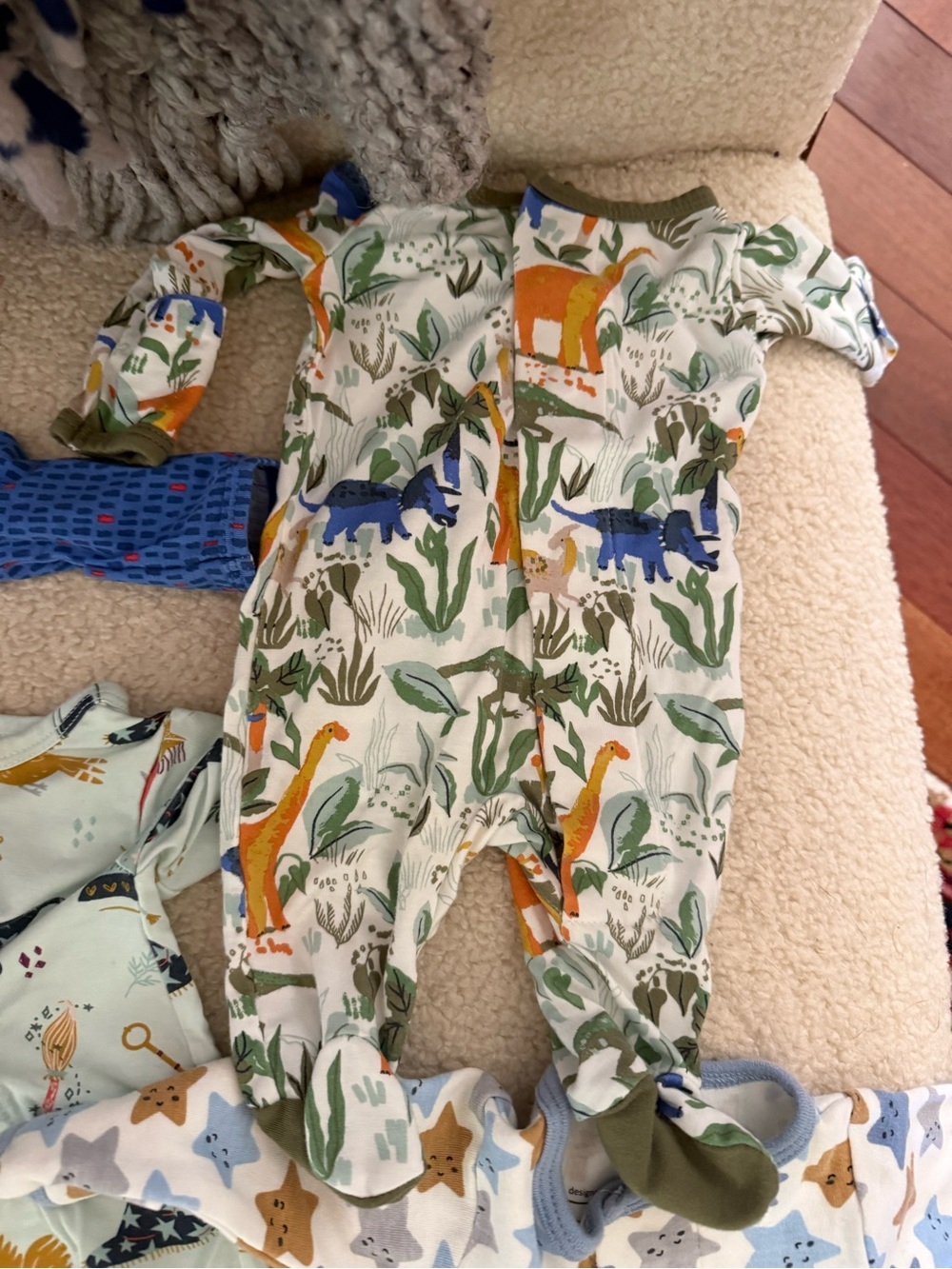 Magnetic Me Kids One-Piece Preemie Sleepers - Picture 4 of 6